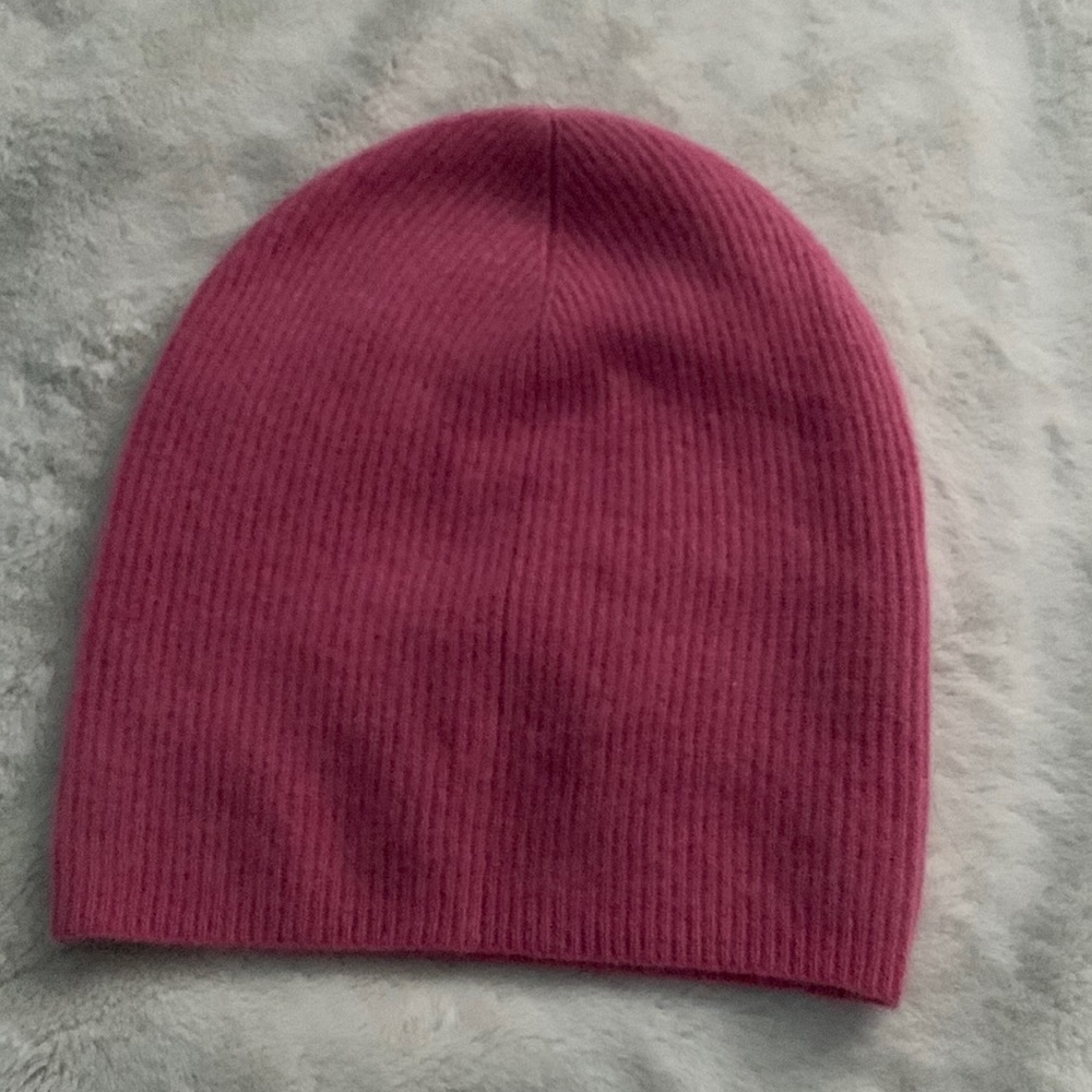 (3/$45) NWOT Aritzia Cashmere Hat